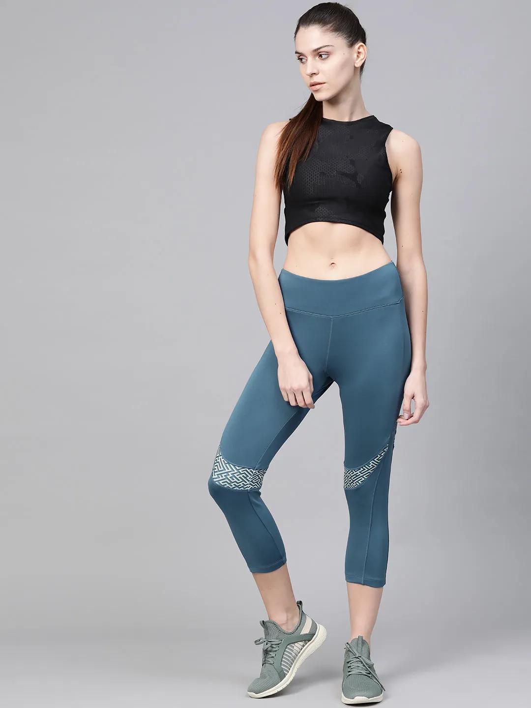 Alcis Women Teal Blue Solid Three-Fourth Training Tights