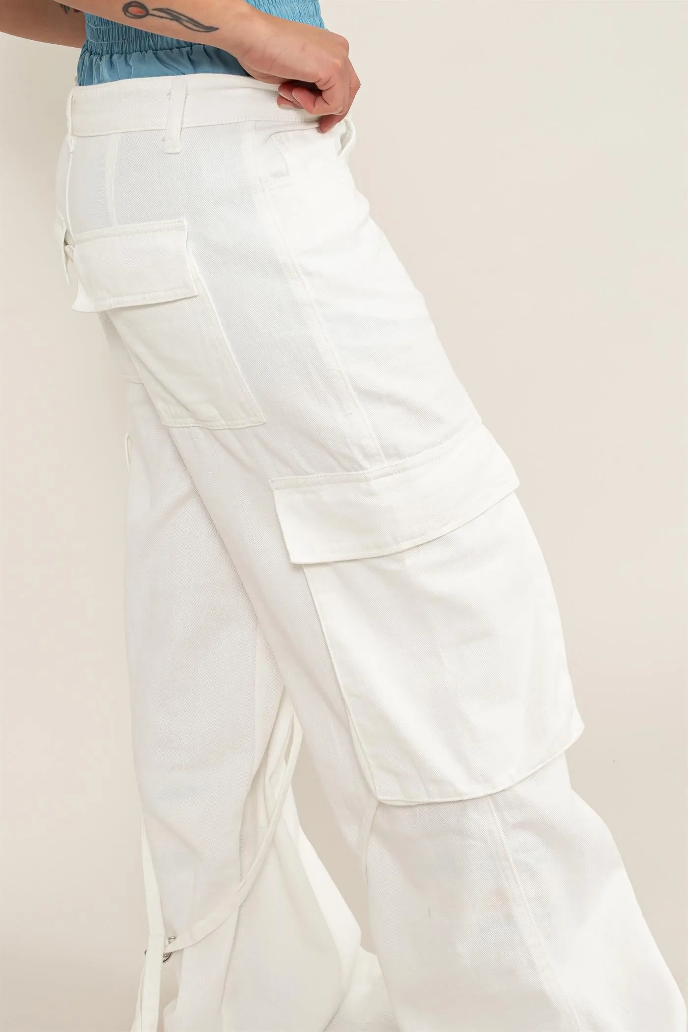 HF24C781-Upscale Vibe Washed Denim Cargo Pants