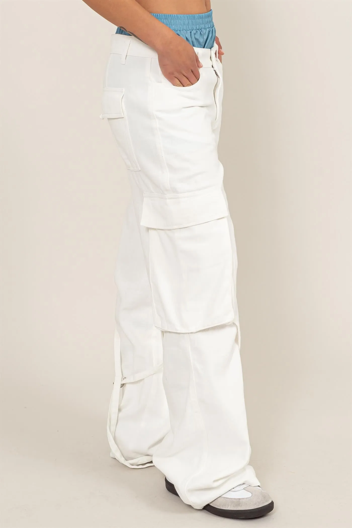 HF24C781-Upscale Vibe Washed Denim Cargo Pants